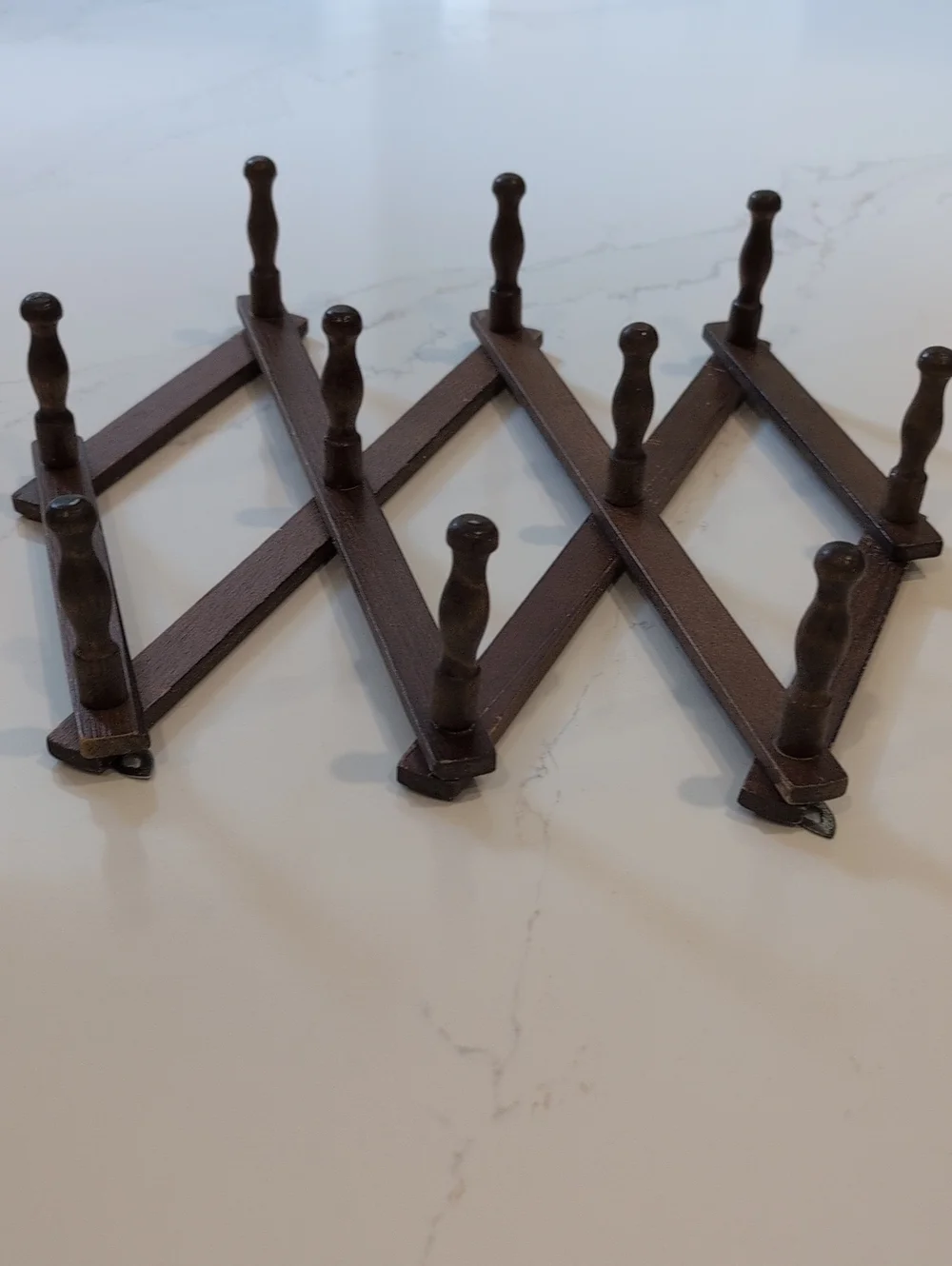Vintage Brown Expandable Wooden Wall Peg Rack Home Organization Decor